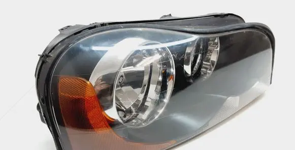 Volvo XC90 Headlight/headlamp 8620576