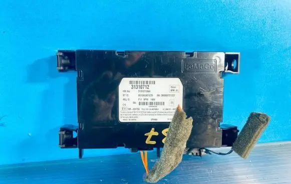 Volvo V70 Bluetooth control unit module 31310712 31310713AA