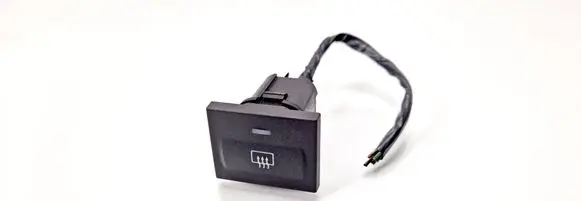 Ford Focus C-MAX Windscreen/window heater switch 