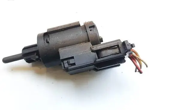 Audi A6 S6 C5 4B Brake pedal sensor switch 987078227 v10-73-0098