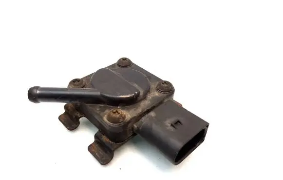 BMW 3 E90 E91 Exhaust gas pressure sensor 7789219