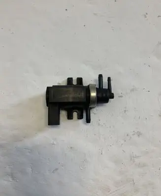 Audi A6 S6 C5 4B Turbo solenoid valve 1J0906627