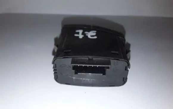 BMW 5 E60 E61 Hazard light switch 61316919506 6919506