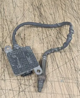 Mercedes-Benz E W213 Lambda probe sensor A0009053009