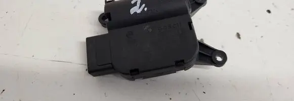 Audi A4 S4 B7 8E 8H Air flap motor/actuator 0132801300 8E1820511A 888824G