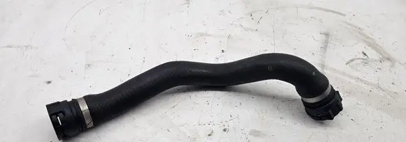 Engine coolant pipe/hose