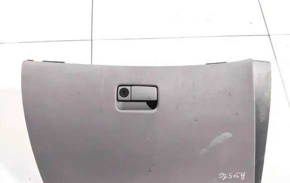 Nissan Primera Glove box 68520av600 30230m
