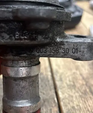 Mercedes-Benz E W124 Spark distributor 0031583001