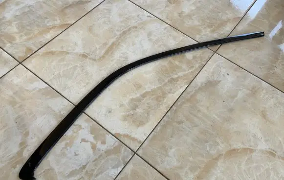 Audi Q7 4L Rear side glass trim 4L0853084B