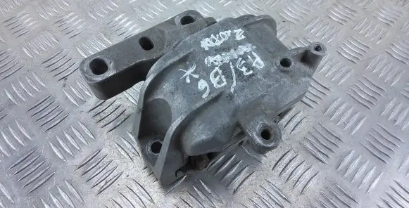 Audi A3 S3 8P Engine mount bracket 1K0199262A