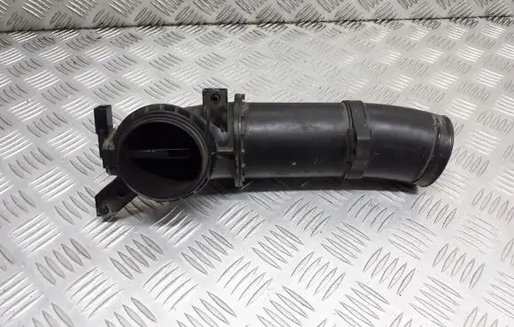 Ford Focus Air intake hose/pipe 76894844