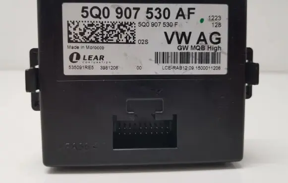Volkswagen Golf VII Gateway control module 5Q0907530AF