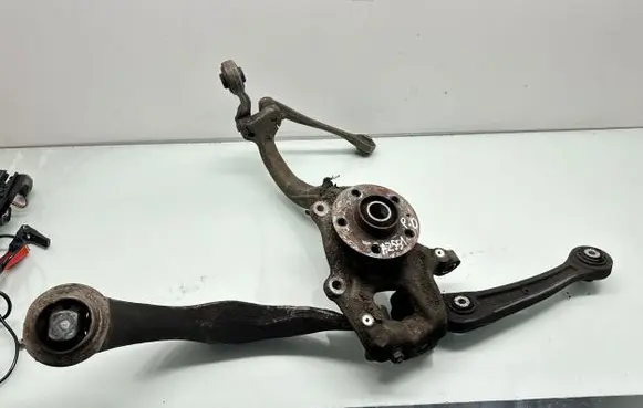 Audi A4 S4 B8 8K Front wheel hub 1258