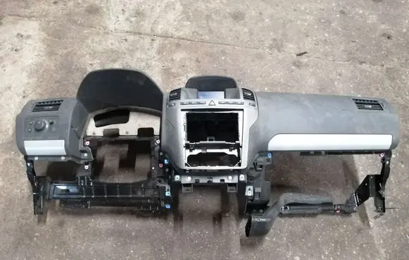 Opel Zafira B Dashboard 13162475