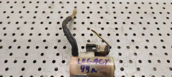Subaru Legacy Windscreen/windshield washer pump