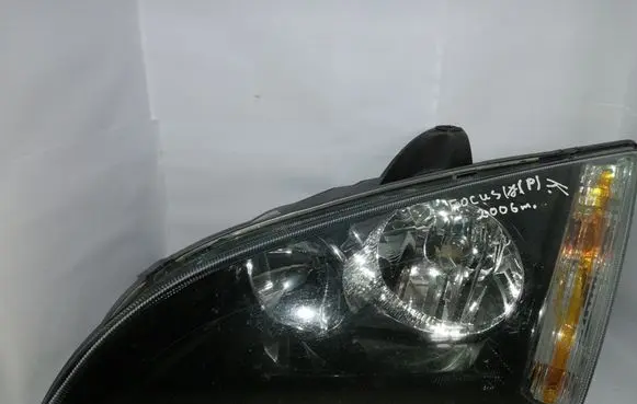 Ford Focus Headlight/headlamp 4M5113W030BC