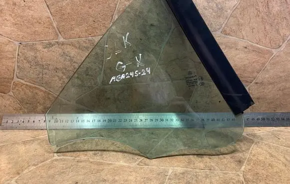 Mercedes-Benz SLK R172 Rear side window