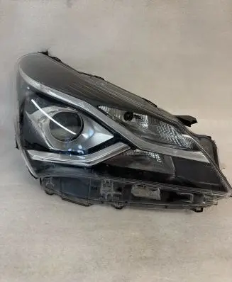 Toyota Yaris Headlight/headlamp