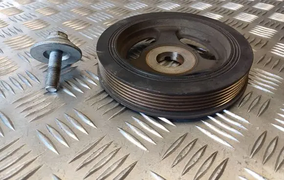 Citroen C5 Crankshaft pulley 9654961080