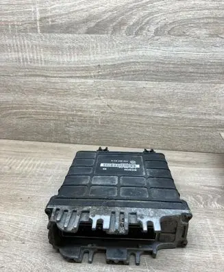 Volkswagen Golf III Engine control unit/module 1H0907311C 0261200714