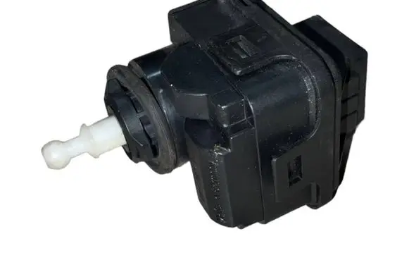 Audi A6 S6 C6 4F Headlight level adjustment motor 8L0941295 00728213