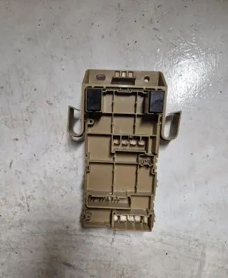 Subaru Legacy Fuse module 82201AJ000