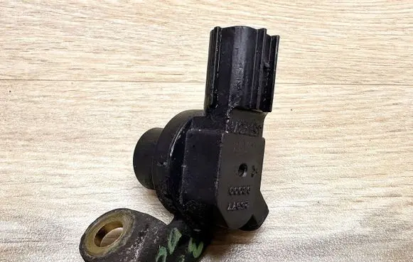 Renault Master II Crankshaft position sensor J5T11371 25977DB000