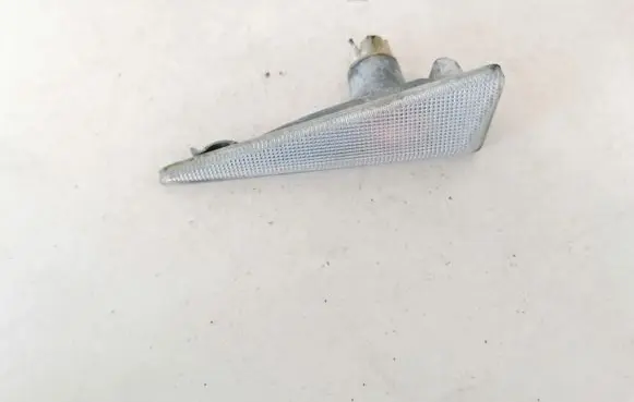 Renault Megane II Front fender indicator light 82000271516