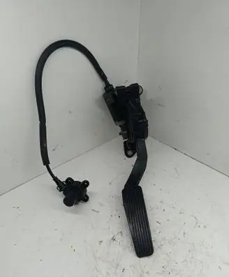 Chrysler 300 - 300C Accelerator throttle pedal 6PV93390305 04861716AA