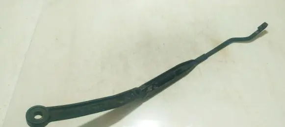 Nissan Primera Front wiper blade arm