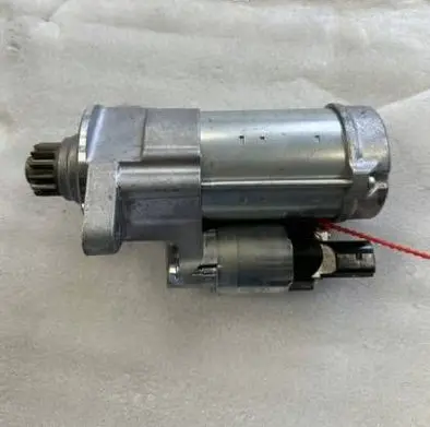 Volkswagen PASSAT B8 Starter motor 02E911024P
