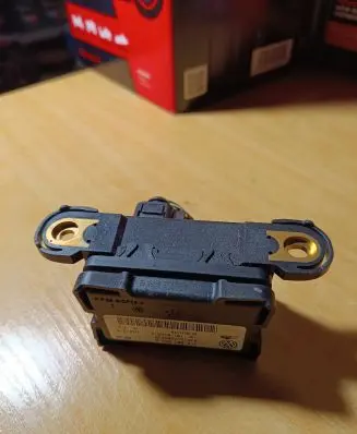 Volkswagen Jetta V ESP acceleration yaw rate sensor 7H0907655A DC78D11YT9 10170103663