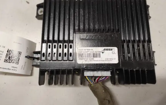 Volvo V70 Sound amplifier 3M8118T806AA G21B6692X