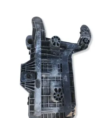 Volkswagen PASSAT B6 Battery box tray 1K0915333C