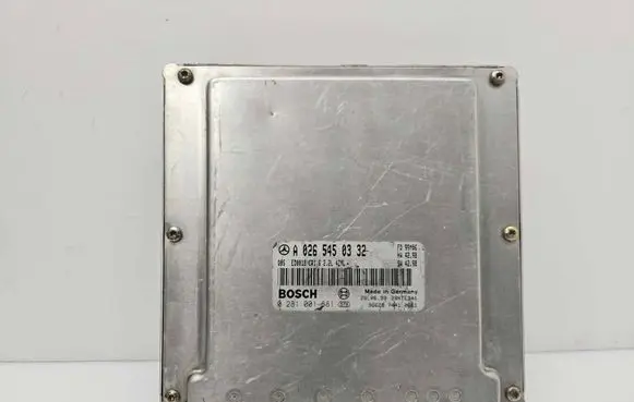 Mercedes-Benz C W202 Engine control unit/module A0265450332 28RTE341 0281001881