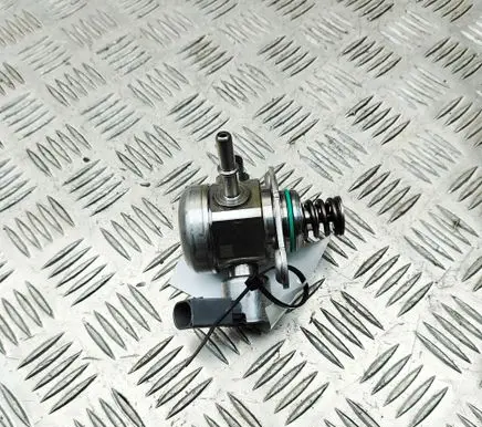 Porsche Macan (95B) Fuel injection high pressure pump 94611031561 0261520304