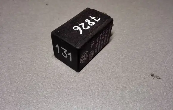 Volkswagen Golf IV Other relay 357959485 5HE00759101