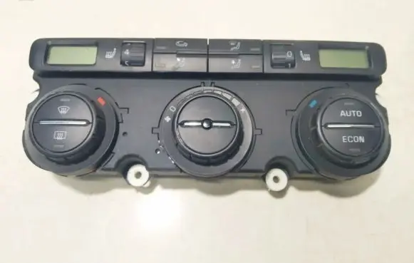 Volkswagen PASSAT B6 Climate control unit