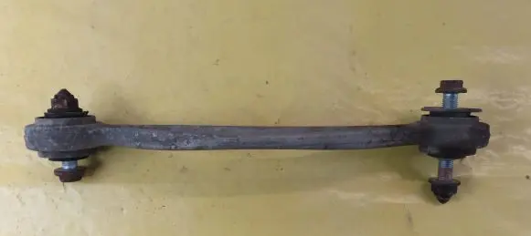 Mercedes-Benz C W204 Rear control arm A2043502206 2043502206