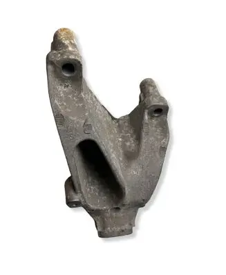 Audi A6 S6 C7 4G Engine mounting bracket 4G0199307J