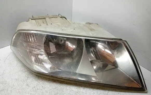 Skoda Octavia Mk2 (1Z) Headlight/headlamp