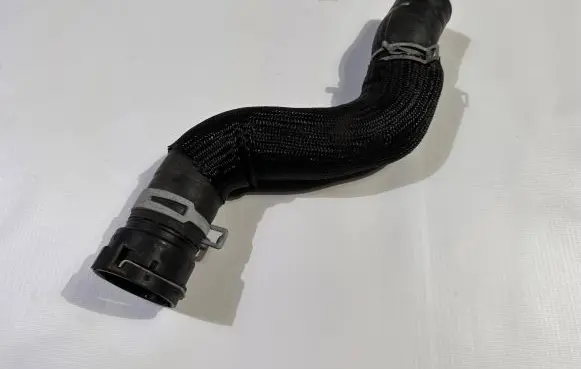 Chrysler Pacifica Engine coolant pipe/hose