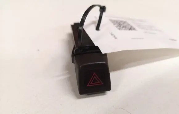 Volvo S40 Hazard light switch 30739296 05W465