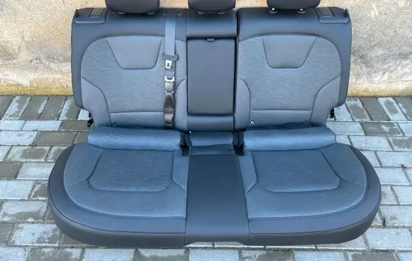 KIA Niro Rear seat 