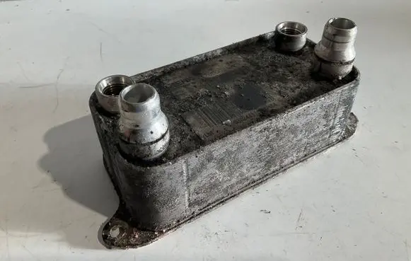 Mercedes-Benz C W204 Transmission/gearbox oil cooler A0995001100 0995001100
