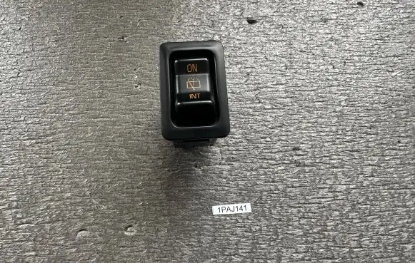 Mitsubishi Pajero Wiper switch MB521163