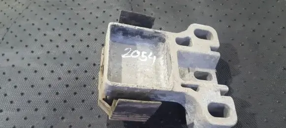 Skoda Octavia Mk1 (1U) Engine mount bracket WC1025945630