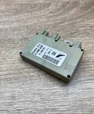 BMW 7 E65 E66 Aerial antenna amplifier 8368205 1749901