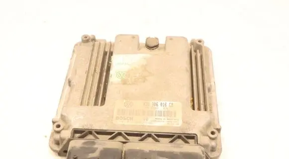 Volkswagen Golf V Engine control unit/module ECU 0281012900