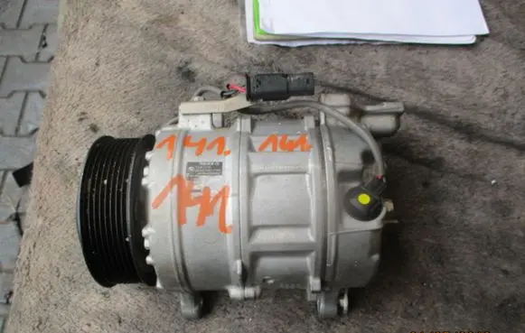 Seat Toledo I (1L) Air conditioning (A/C) compressor (pump) 820803